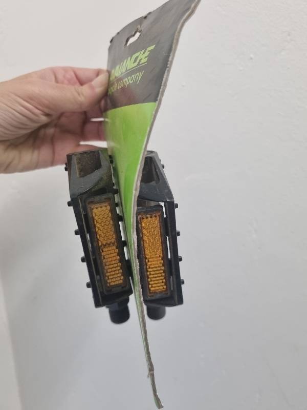 Avalanche Bicycle Pedals - Metal Pedals