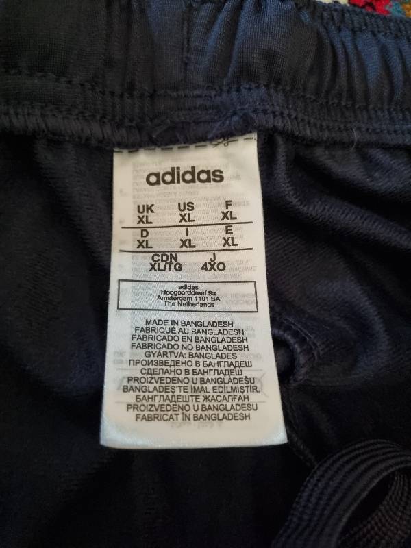 Navy Adidas Pants with pockets - Size XL