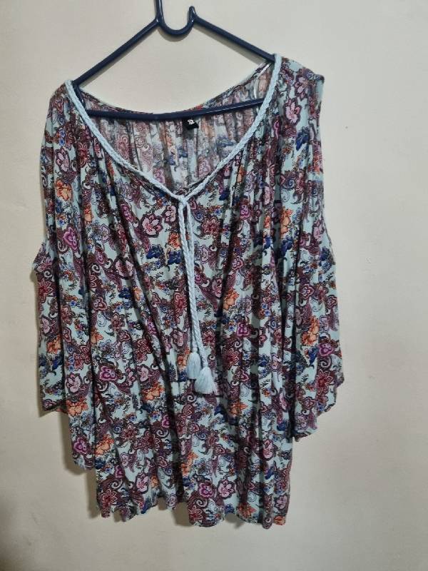 Beautiful Donna Top - Size 22