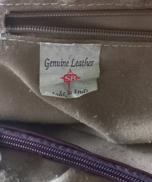 Vintage genuine leather Dooney and Bourke handbag