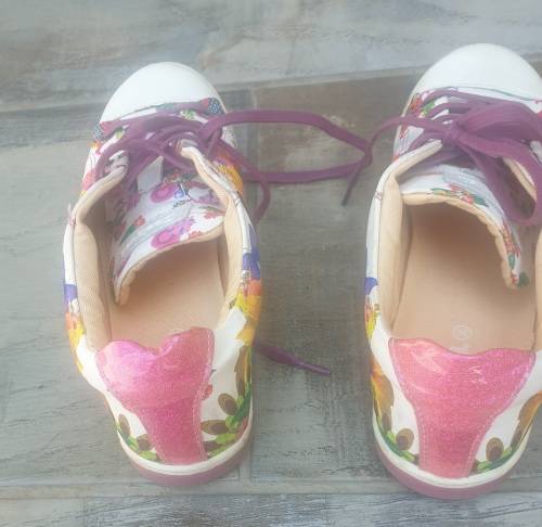 Gorgeous Desigual sneakers!