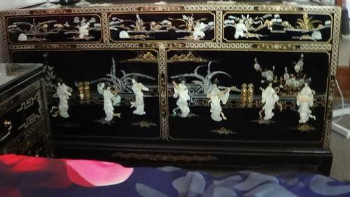 An Exaptionaly stunning Asian Mother of Perl Dresser/Buffet!