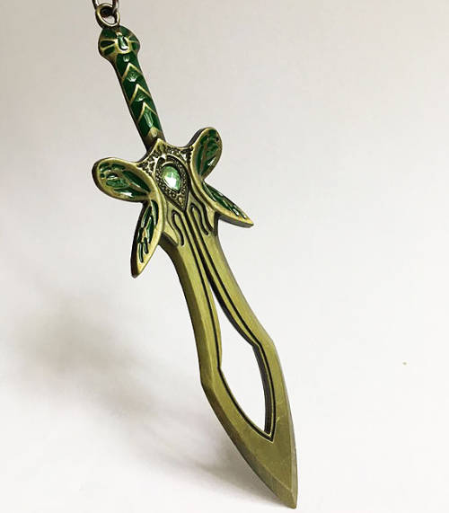 DOTA 2 Butterfly Sword - Keychain