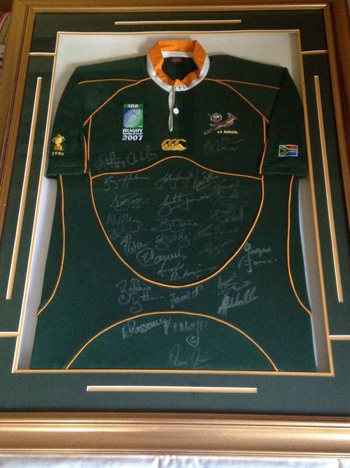 2007 WORLD CUP - SIGNED & FRAMED RUGBY JERSEY