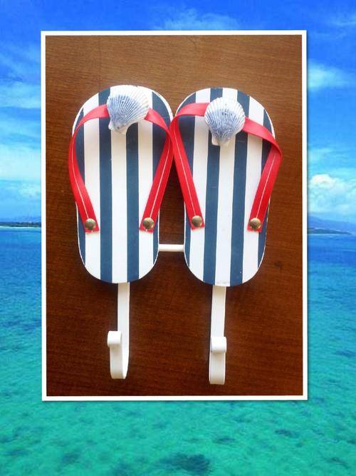 *** BRAND NEW *** - Sandal Hook