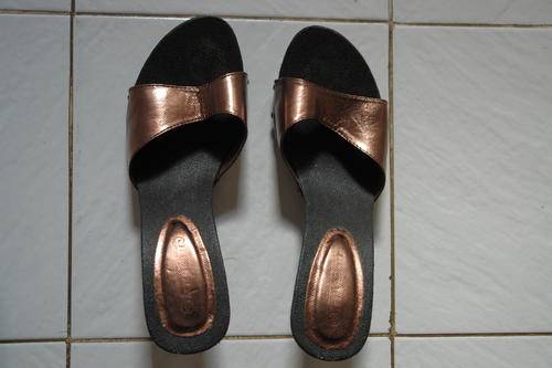 INWEAR Bronze heeled Sandal Size 8