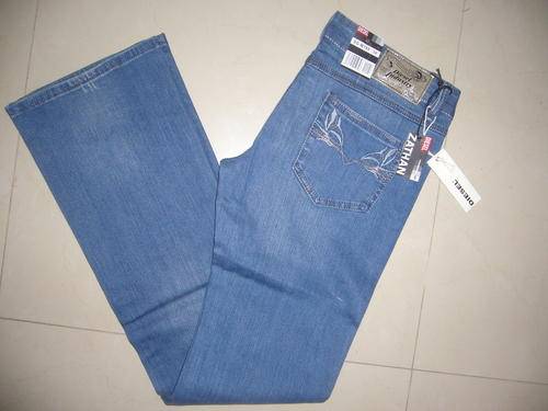 DIESEL BOOTLEG LADIES DENIMS SIZE 34