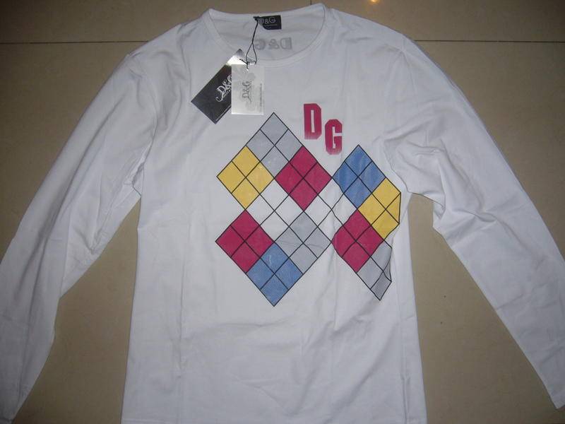 D & G - WHITE - SIZE MEDIUM - LONG SLEEVE - NEW