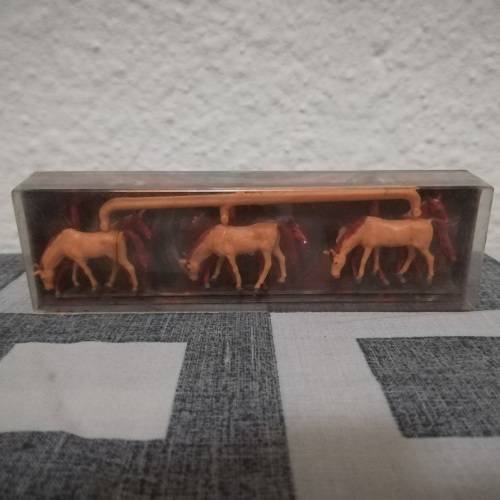 Walter Merten Horses HO