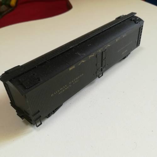 Athearn? goods wagon
