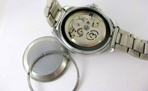 RARE ISSUE! Old Vintage Original Russian AUTOMATIC Watch Vostok USSR Military Factory. 1970-s.