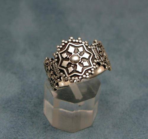 Vintage Hand made Egyptian Silver Ring
