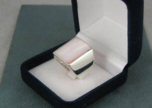 Big Vintage 925 Silver Ring with Mother of Pearl