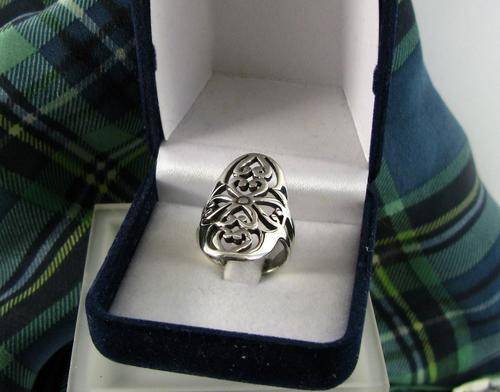 Vintage 925 Sterling Silver Bulky Ring.