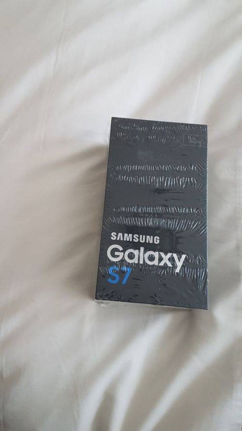 **BRAND NEW** Samsung Galaxy S7