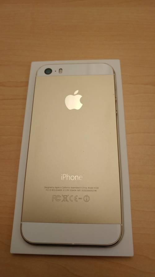 **EXCELLENT CONDITION** iPhone 5S 32Gb (Gold)