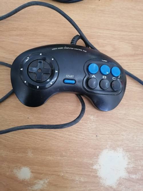 3 x sega game controls