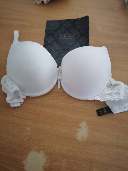 30 x Lingerie Bras