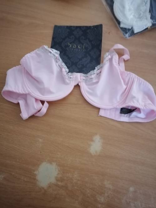 30 x Lingerie Bras