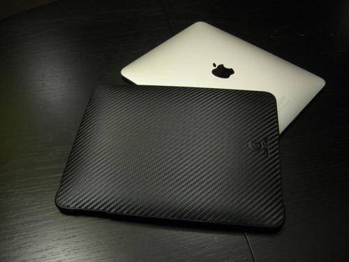 Griffin Carbon Fibre Hardshell for iPad 1. New in The BoX....