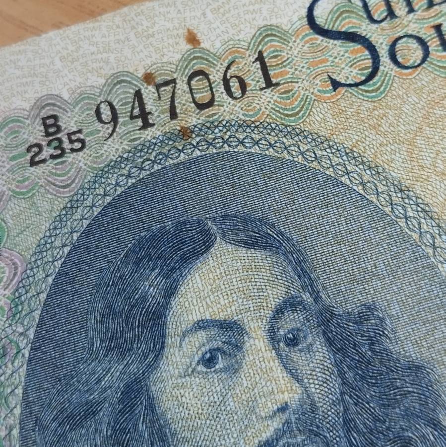 Two Rand Notes in Sequence AU (3 Notes) G Rissik  #N0016