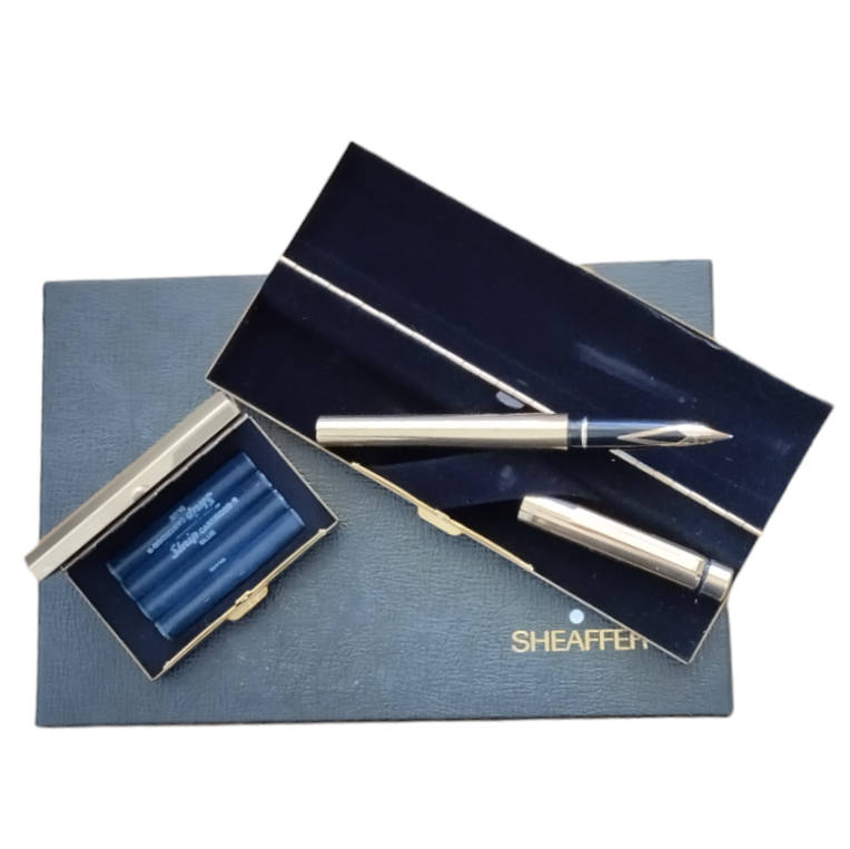 Sheaffer Fountain Pen Set with Box and Refills #O0021