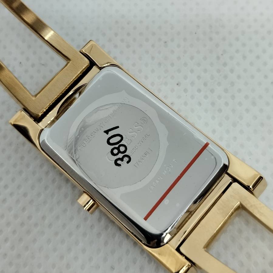 Guess Gold Plated Ladies Watch with Box and Papers #W0047