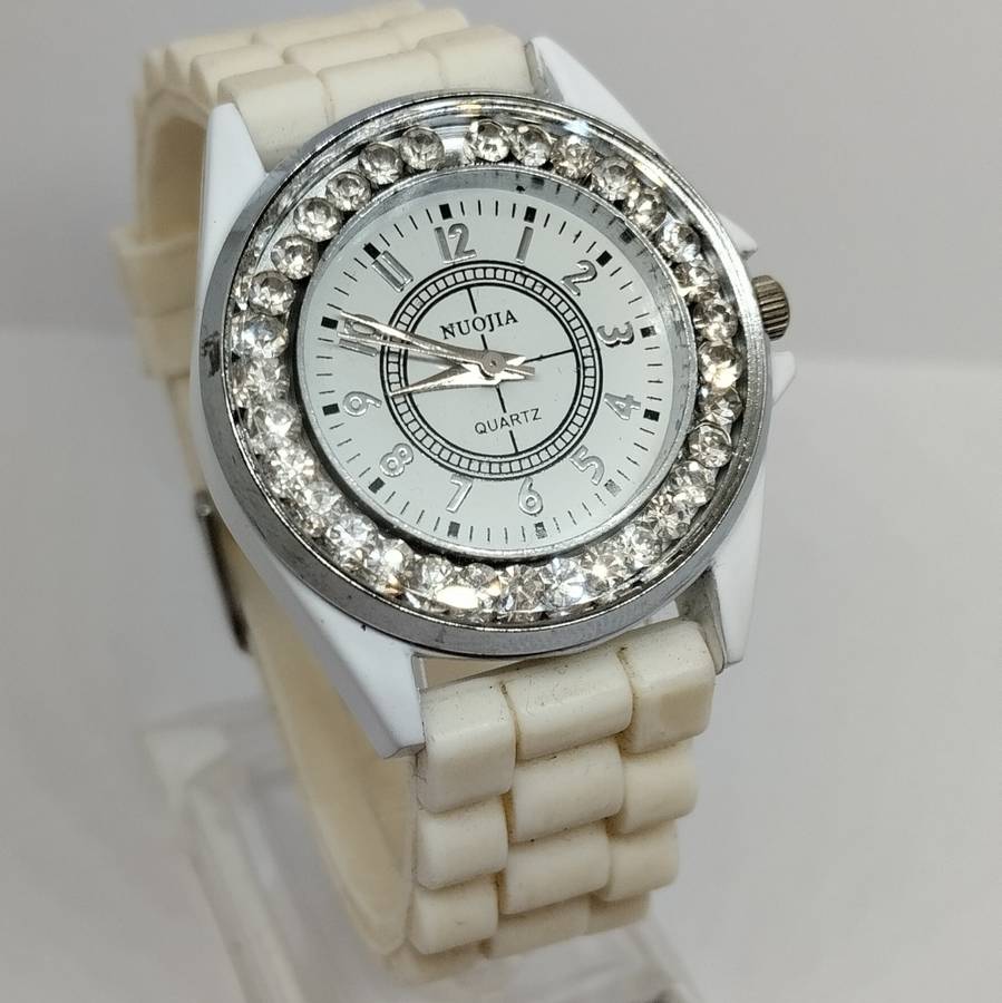 Nuojia Quartz Ladies Watch #W0053
