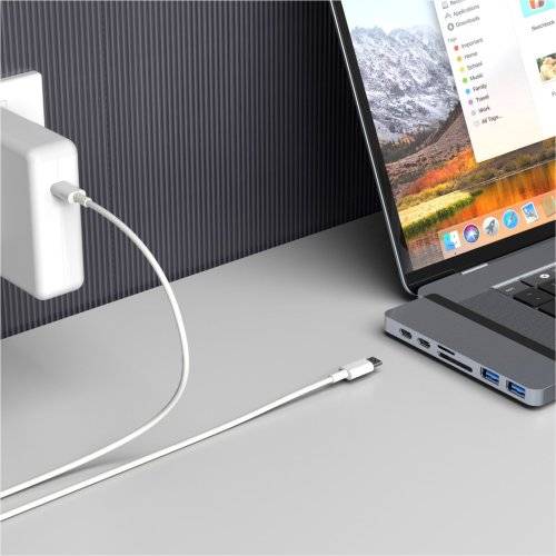 HyperDrive DUO 7-in-2 USB-C Hub for MacBook Pro / Air