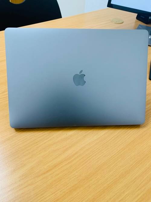 MacBook Pro A1990 15-inch Touch Bar 2018-2019 Display Assembly Replacement