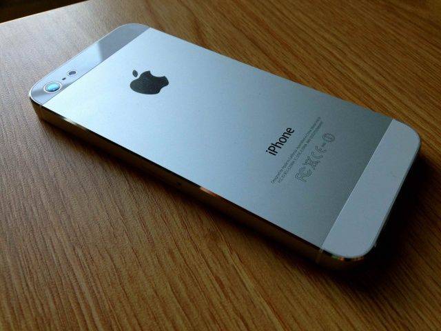 Apple iPhone 5 32GB White