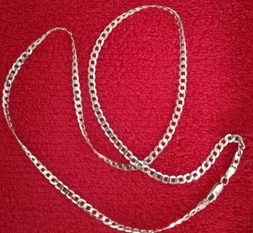 9.64 grams of 9 ct gold chain