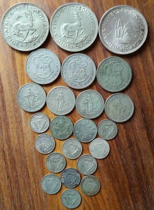Collection of silver coins from South Africa. 161.19 grams.