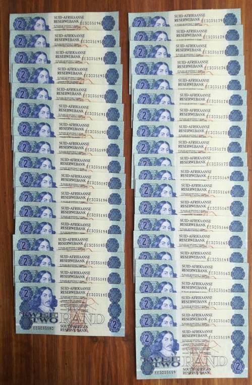 South Africa GPC de Kock 38 Consecutive number Two Rands. EE3035159-3035196