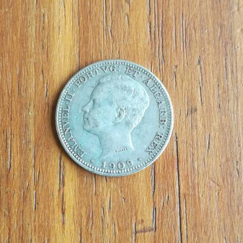Portugal 1909 Silver 200 Reis.