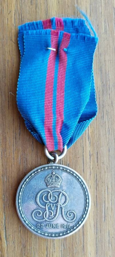 Royal 1911 coronation silver King George V medal. 23.28 grams.