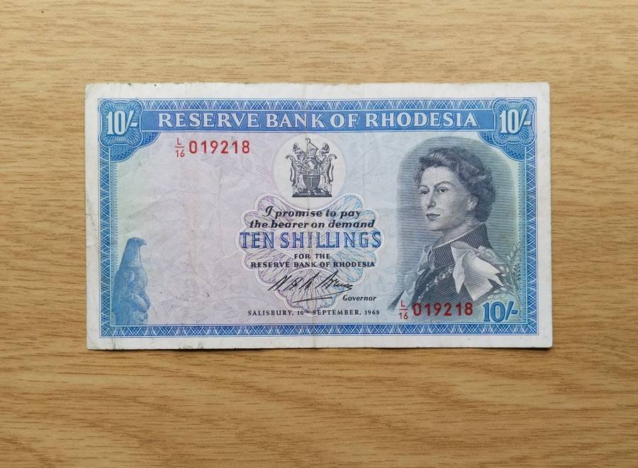 Rhodesia 10 September 1968 Old Ten Shillings Bank Note. (218)