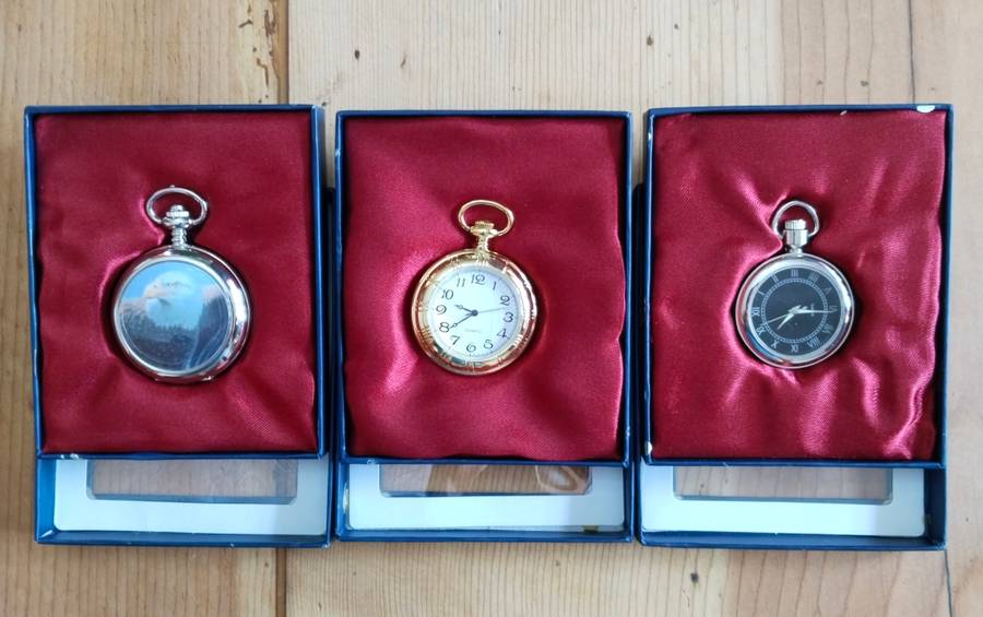 Large collection of Vintage Antique Style Pocket Watches with Booklets. One bid takes all.