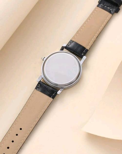 1 AUCTION For 2 LEATHER STRAP WATCHES!!! WORTH -R500