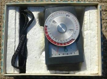 VINTAGE  SEKONIC  LIGHT METER IN ORIGINAL CASE