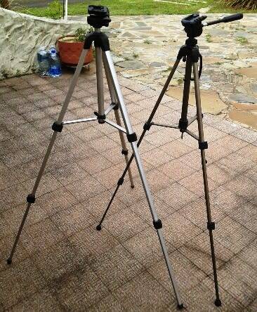 CAMERA TRIPOD VINTAGE  2OFF