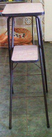 VINTAGE PROJECTOR TABLE  (FOLDS AWAY)