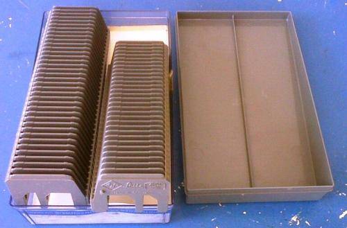 PROJECTORS UNIVERSAL MAGAZIN  (FIT 66 SLIDES)