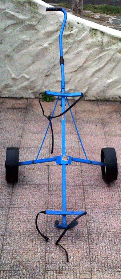 METAL GOLF CART/TROLEY  (folds away)