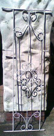 VINTAGE BURGLAR BAR  (aprox 500mm widex1380mm long)