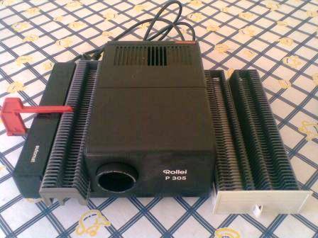 SLIDE PROJECTOR ROLLEI P305 & ACESSORIES