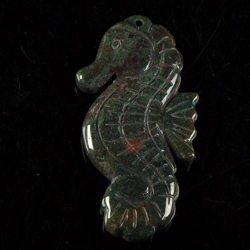 Indian agate seahorse carved pendant