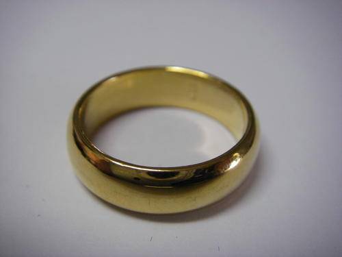 Lovely SIMPLE 9K GOLD FILLED MEN'S UNISEX SMOOTH BAND RING ABOUT SIZE U