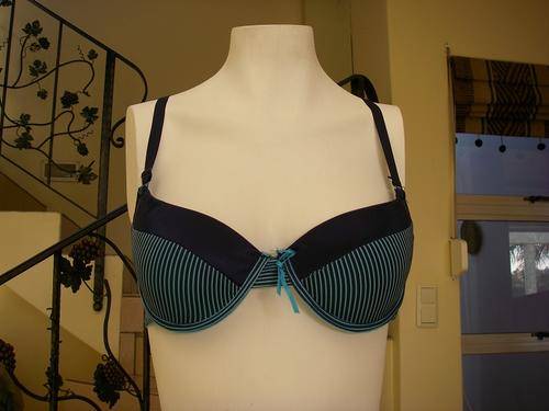 Stunning light and dark blue striped slightly padded bra size 32B