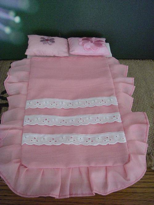 Barbie doll, Steffi Love doll, Disney doll pinkl bedding (bed cover and 2 pillows)